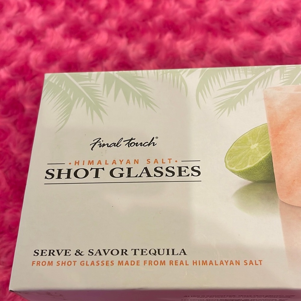 NWT Himalayan Salt Shot Glasses Gift Ready in Original Box